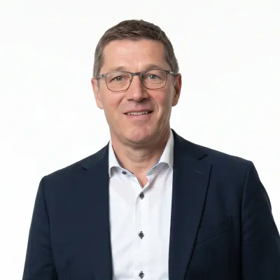 Portrait von Heinrich Suhr